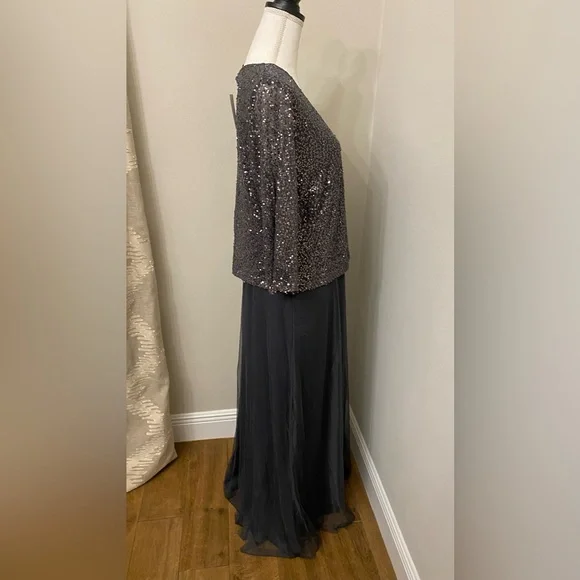 Sequin Top Dress - Picture 6 of 6